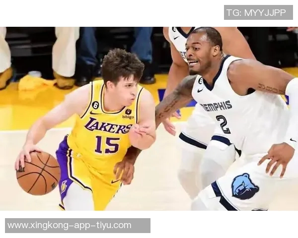 左肩受伤将缺席比赛里弗斯确认AJ格林随队前往底特律进行检查