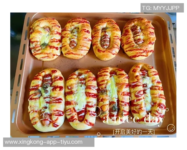 萨卡分享家庭早餐回忆十字面包夹香肠的温暖滋味 萨卡分享家庭早餐回忆十字面包夹香肠的温暖滋味