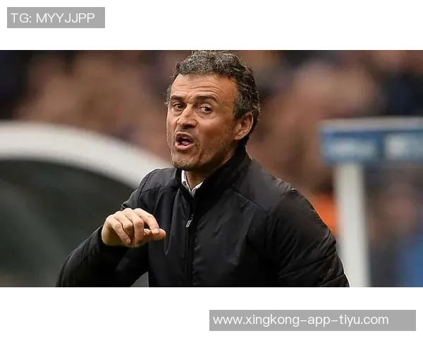 恩里克提升我的防守能力我乐于在左右两个边路灵活发挥